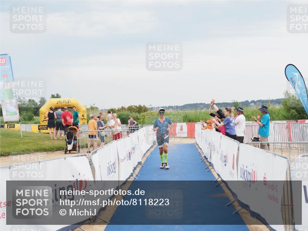 22.06.2025 - Viking Triathlon MichiJ http://msf.ph/oto/8118223 22.06.2025 16:56:14 Ziel 23 meine-sportfotos.de