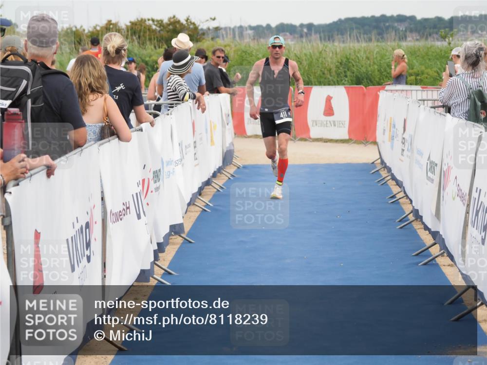 22.06.2025 - Viking Triathlon MichiJ http://msf.ph/oto/8118239 22.06.2025 15:08:19 Ziel 411 meine-sportfotos.de