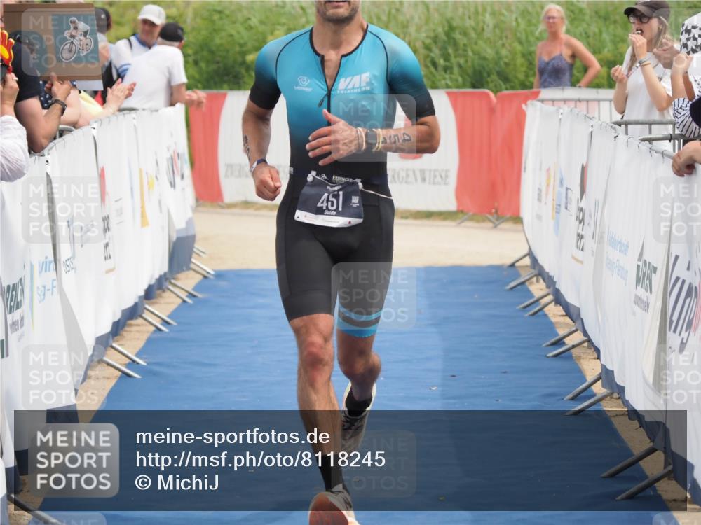 22.06.2025 - Viking Triathlon MichiJ http://msf.ph/oto/8118245 22.06.2025 14:57:24 Ziel 451 meine-sportfotos.de