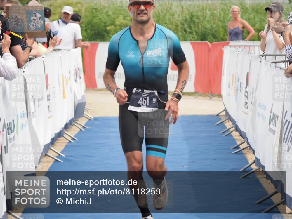 22.06.2025 - Viking Triathlon MichiJ http://msf.ph/oto/8118259 22.06.2025 14:57:24 Ziel 451 meine-sportfotos.de