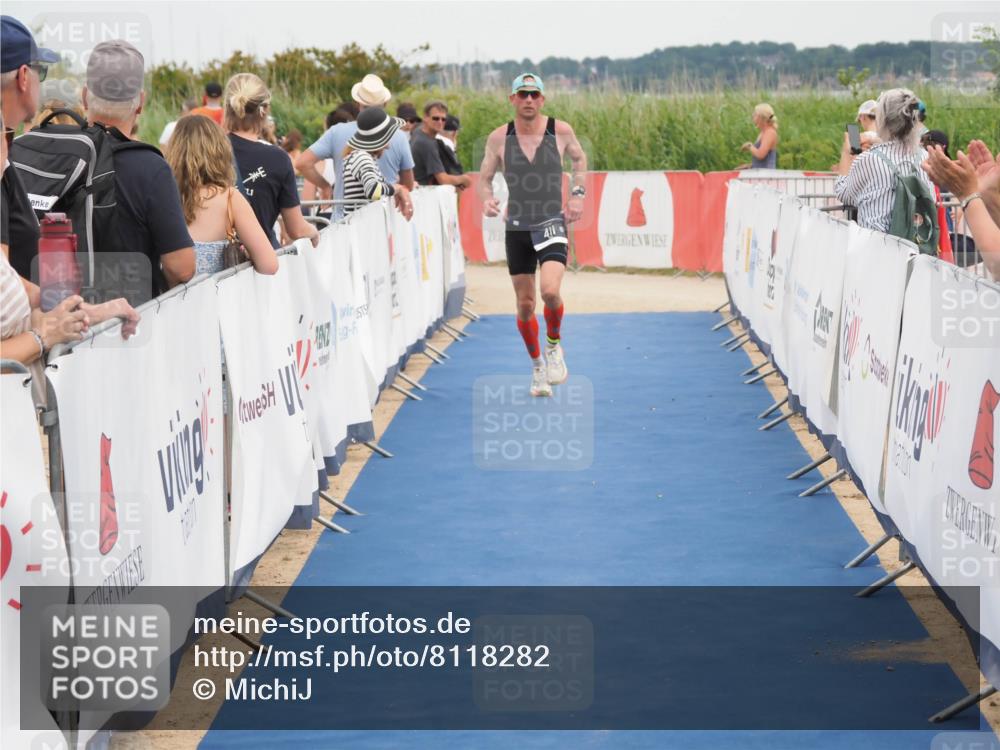 22.06.2025 - Viking Triathlon MichiJ http://msf.ph/oto/8118282 22.06.2025 15:08:20 Ziel 411 meine-sportfotos.de