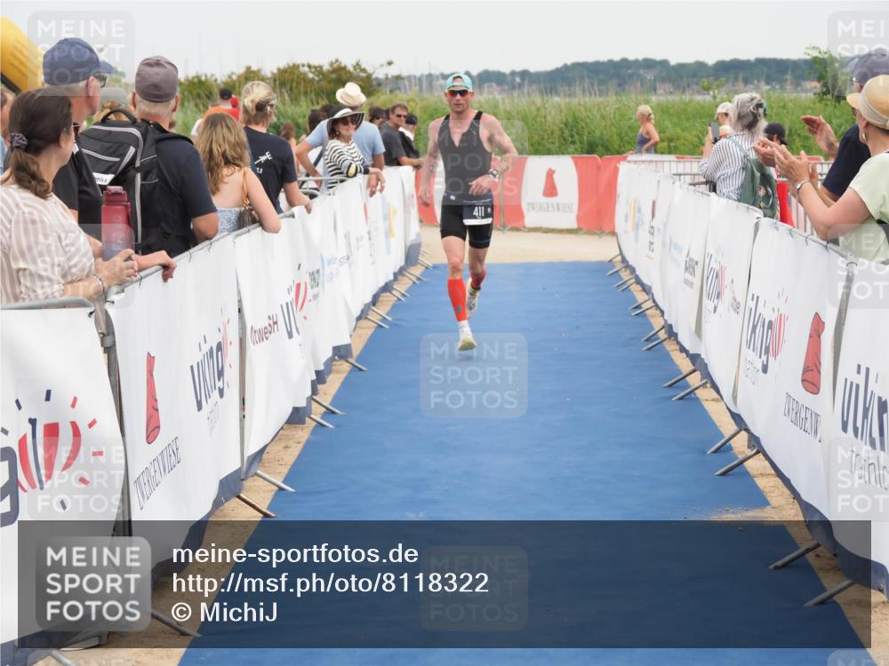22.06.2025 - Viking Triathlon MichiJ http://msf.ph/oto/8118322 22.06.2025 15:08:20 Ziel 411 meine-sportfotos.de