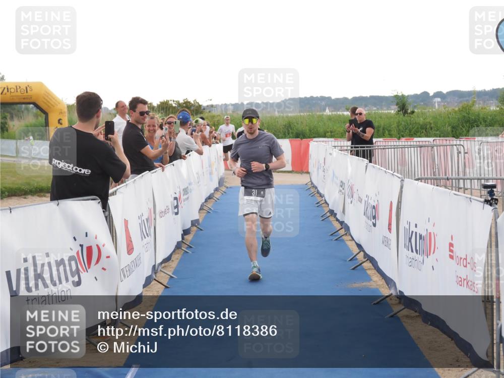 22.06.2025 - Viking Triathlon MichiJ http://msf.ph/oto/8118386 22.06.2025 16:28:07 Ziel 31, 285, 601 meine-sportfotos.de