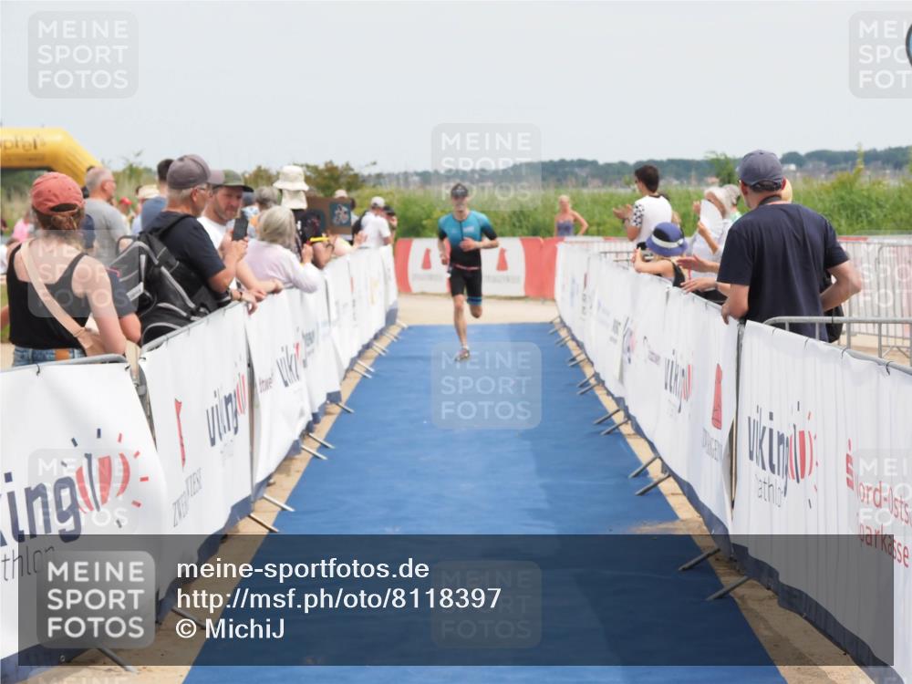 22.06.2025 - Viking Triathlon MichiJ http://msf.ph/oto/8118397 22.06.2025 14:57:35 Ziel 316 meine-sportfotos.de
