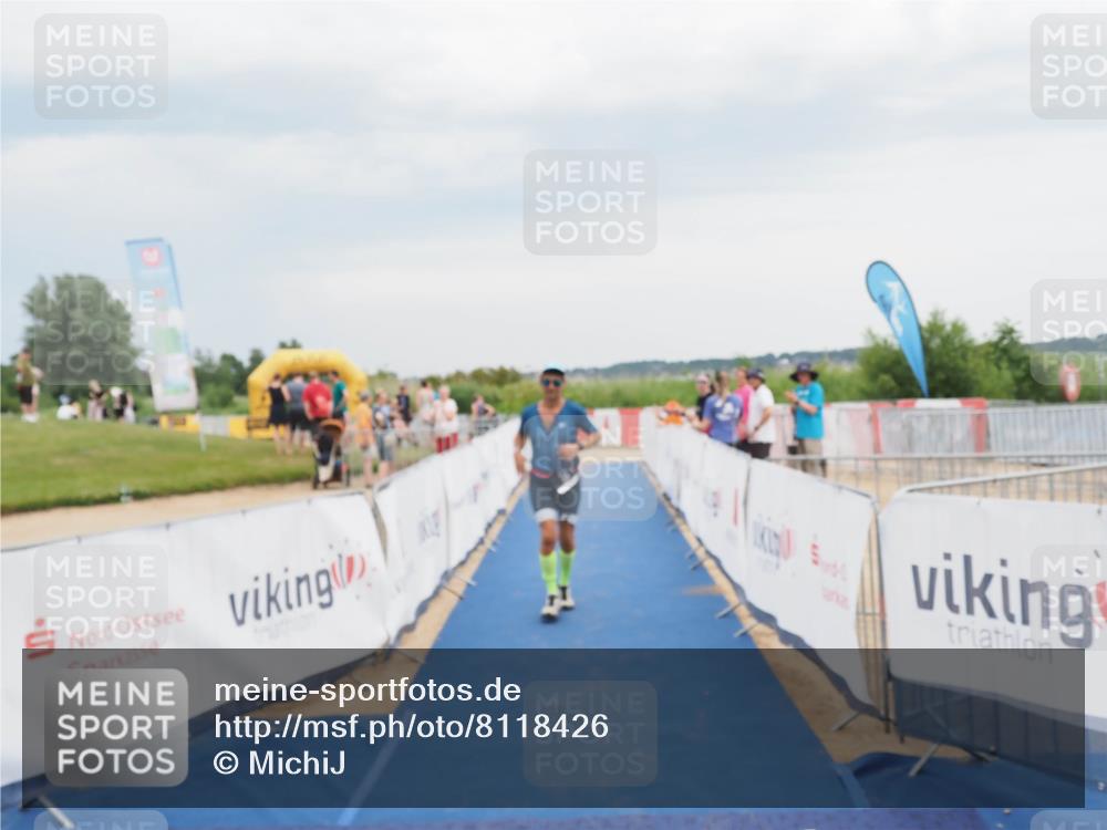 22.06.2025 - Viking Triathlon MichiJ http://msf.ph/oto/8118426 22.06.2025 16:56:16 Ziel 23 meine-sportfotos.de