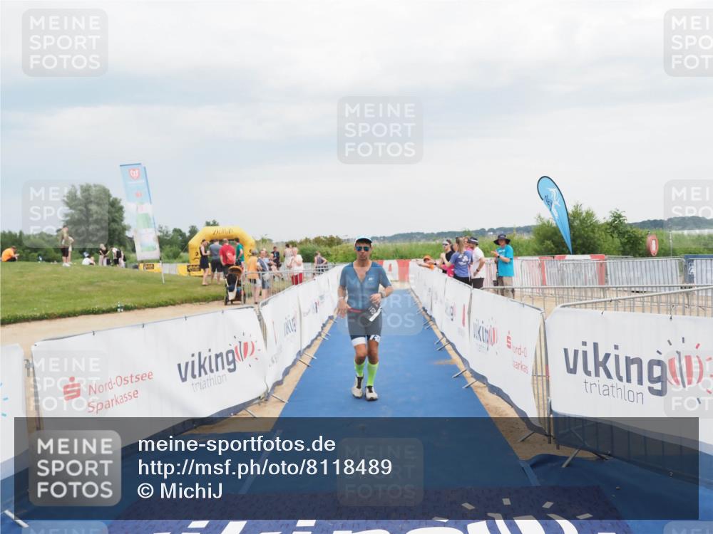 22.06.2025 - Viking Triathlon MichiJ http://msf.ph/oto/8118489 22.06.2025 16:56:17 Ziel 23 meine-sportfotos.de