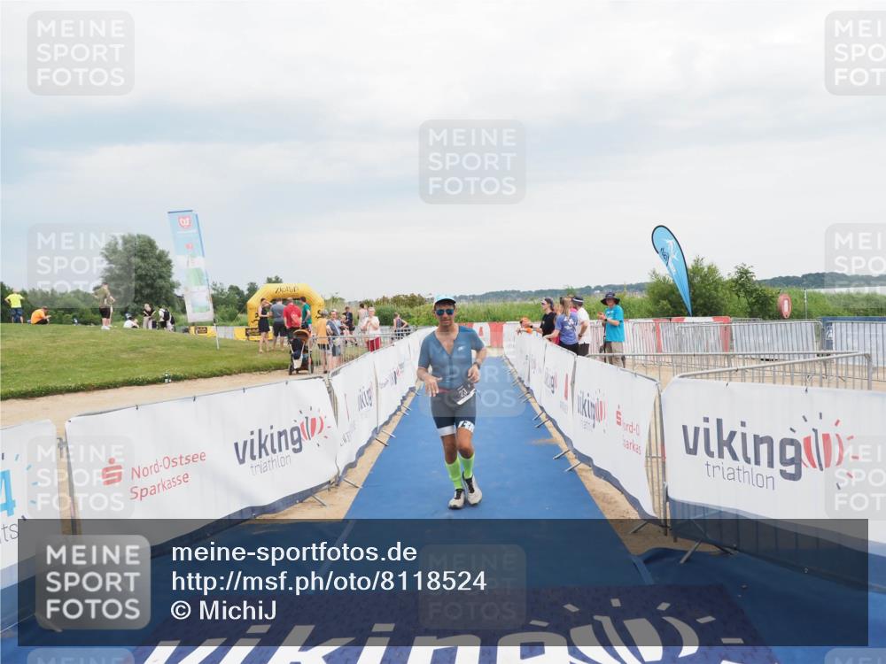 22.06.2025 - Viking Triathlon MichiJ http://msf.ph/oto/8118524 22.06.2025 16:56:17 Ziel 23 meine-sportfotos.de