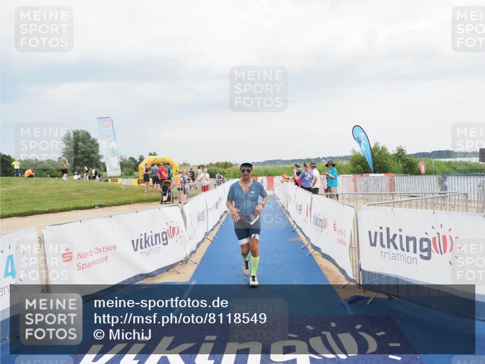 22.06.2025 - Viking Triathlon MichiJ http://msf.ph/oto/8118549 22.06.2025 16:56:17 Ziel 23 meine-sportfotos.de