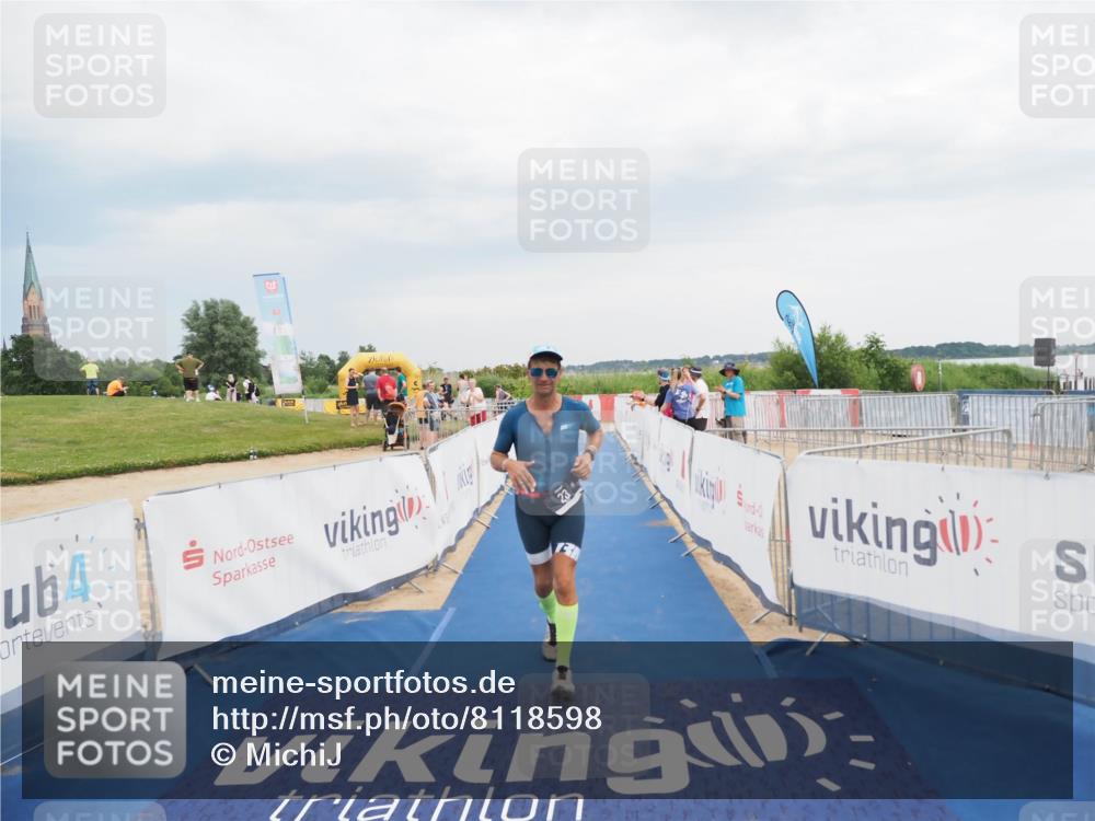 22.06.2025 - Viking Triathlon MichiJ http://msf.ph/oto/8118598 22.06.2025 16:56:18 Ziel 23 meine-sportfotos.de