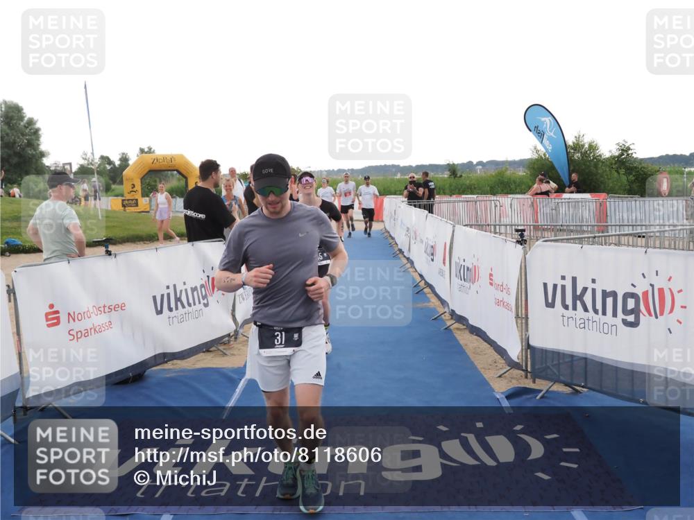 22.06.2025 - Viking Triathlon MichiJ http://msf.ph/oto/8118606 22.06.2025 16:28:10 Ziel 31, 285, 601 meine-sportfotos.de