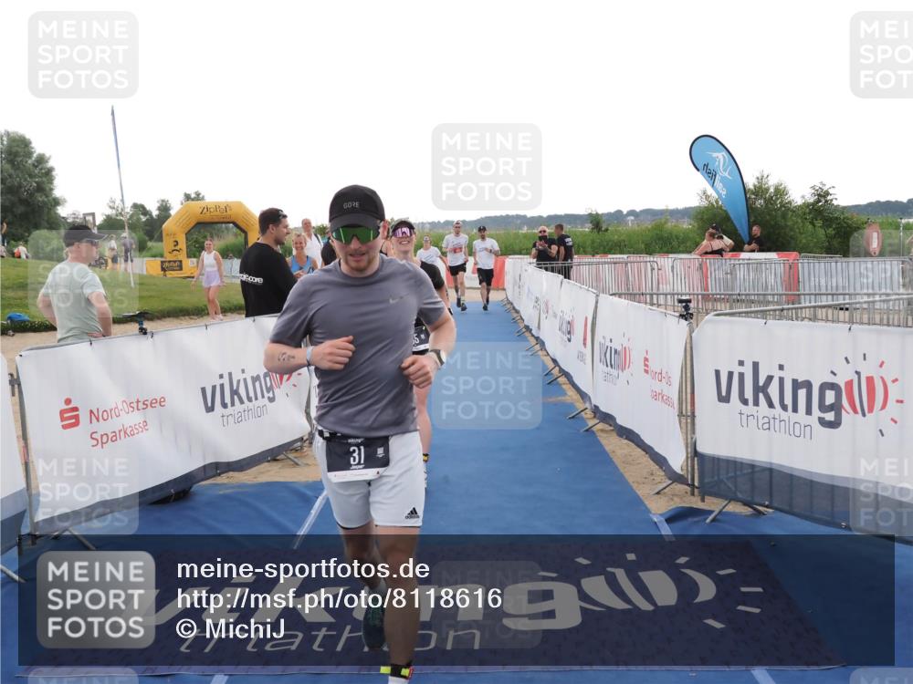 22.06.2025 - Viking Triathlon MichiJ http://msf.ph/oto/8118616 22.06.2025 16:28:10 Ziel 31, 285, 601 meine-sportfotos.de