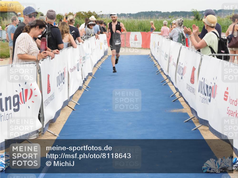 22.06.2025 - Viking Triathlon MichiJ http://msf.ph/oto/8118643 22.06.2025 15:08:26 Ziel 265, 411 meine-sportfotos.de