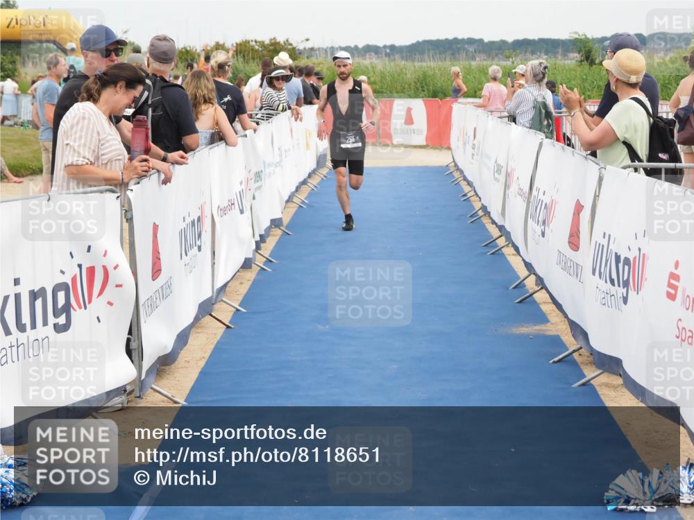 22.06.2025 - Viking Triathlon MichiJ http://msf.ph/oto/8118651 22.06.2025 15:08:26 Ziel 265, 411 meine-sportfotos.de