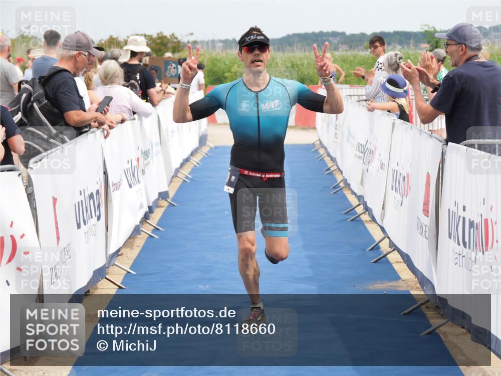 22.06.2025 - Viking Triathlon MichiJ http://msf.ph/oto/8118660 22.06.2025 14:57:38 Ziel 316 meine-sportfotos.de