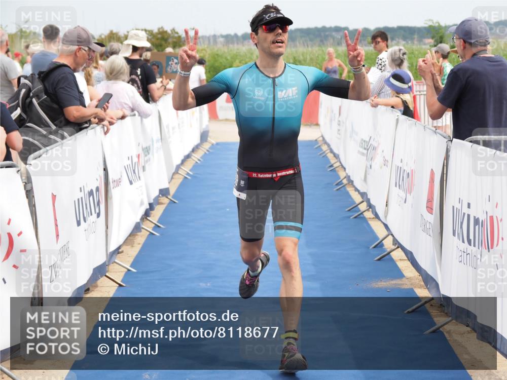 22.06.2025 - Viking Triathlon MichiJ http://msf.ph/oto/8118677 22.06.2025 14:57:39 Ziel 316 meine-sportfotos.de