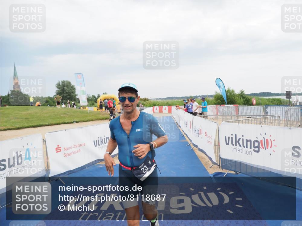 22.06.2025 - Viking Triathlon MichiJ http://msf.ph/oto/8118687 22.06.2025 16:56:19 Ziel 23 meine-sportfotos.de