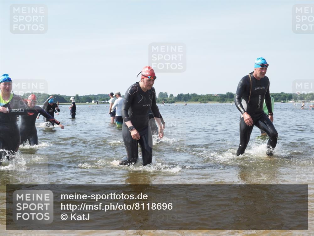22.06.2025 - Viking Triathlon KatJ http://msf.ph/oto/8118696 22.06.2025 10:46:02 Schwimmen 217, 342, 360, 372, 468, 525, 615, 621, 633, 647 meine-sportfotos.de