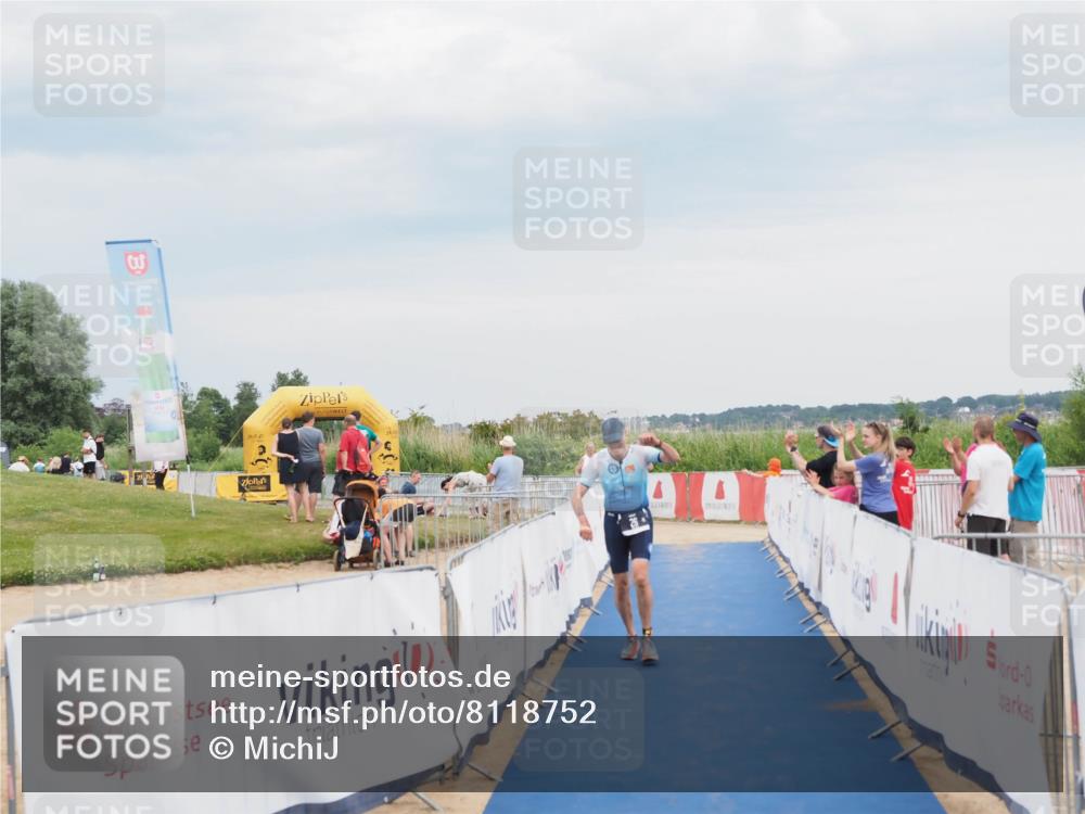 22.06.2025 - Viking Triathlon MichiJ http://msf.ph/oto/8118752 22.06.2025 16:59:18 Ziel 26 meine-sportfotos.de