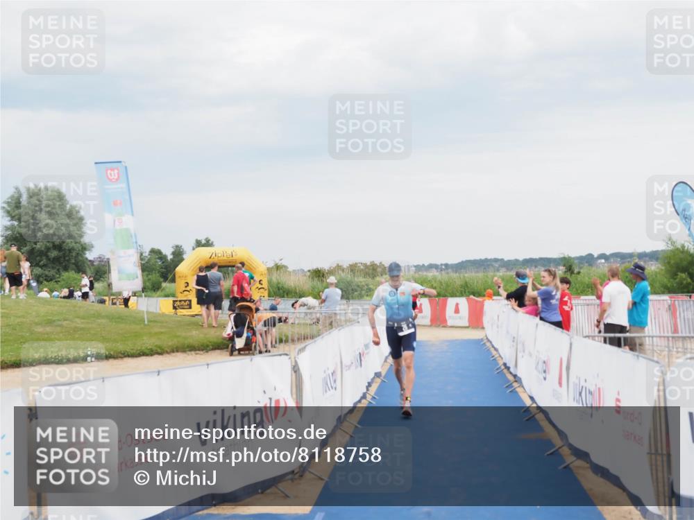 22.06.2025 - Viking Triathlon MichiJ http://msf.ph/oto/8118758 22.06.2025 16:59:18 Ziel 26 meine-sportfotos.de