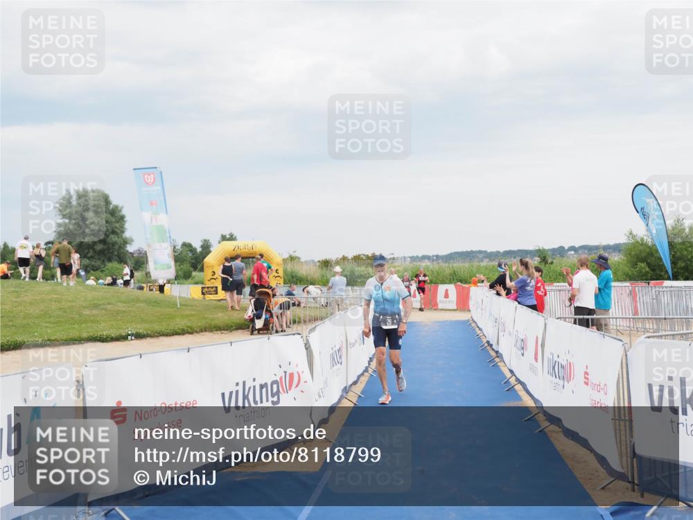 22.06.2025 - Viking Triathlon MichiJ http://msf.ph/oto/8118799 22.06.2025 16:59:18 Ziel 26 meine-sportfotos.de