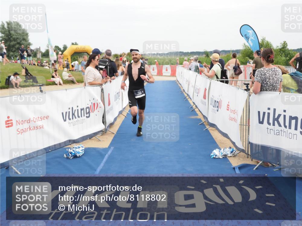 22.06.2025 - Viking Triathlon MichiJ http://msf.ph/oto/8118802 22.06.2025 15:08:28 Ziel 265 meine-sportfotos.de