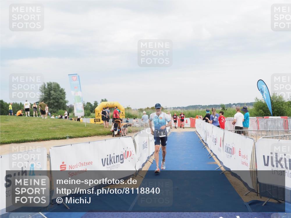 22.06.2025 - Viking Triathlon MichiJ http://msf.ph/oto/8118840 22.06.2025 16:59:19 Ziel 26 meine-sportfotos.de