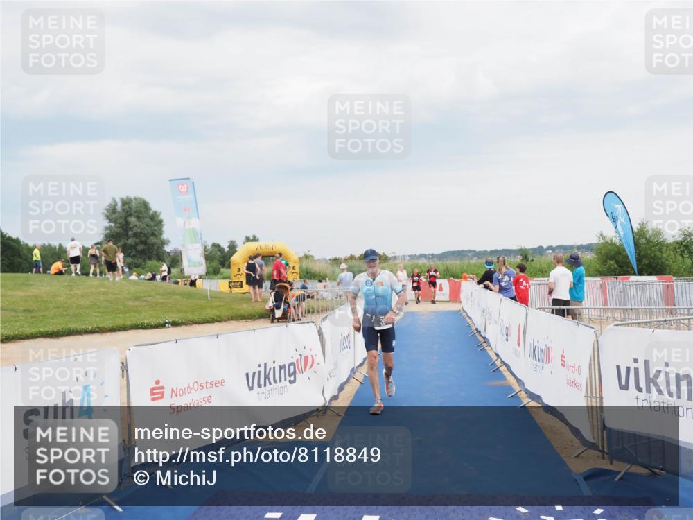 22.06.2025 - Viking Triathlon MichiJ http://msf.ph/oto/8118849 22.06.2025 16:59:19 Ziel 26 meine-sportfotos.de