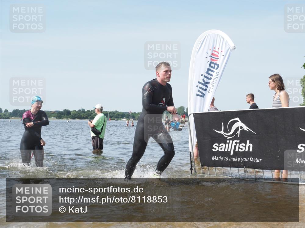 22.06.2025 - Viking Triathlon KatJ http://msf.ph/oto/8118853 22.06.2025 10:46:11 Schwimmen 121, 144, 213, 217, 342, 525, 647 meine-sportfotos.de