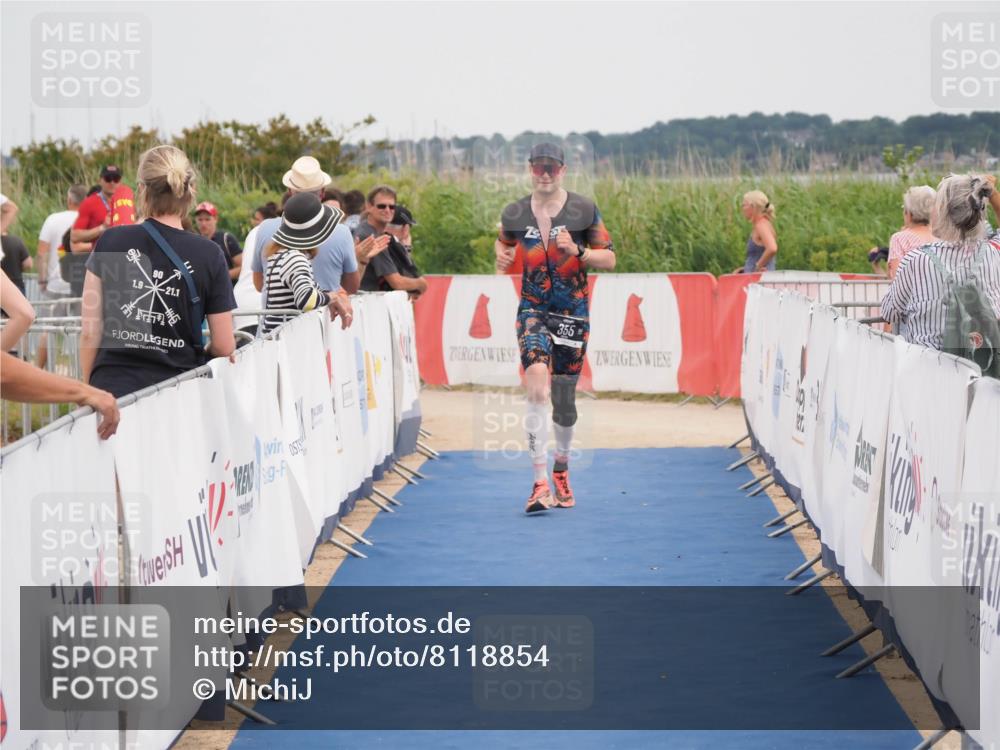 22.06.2025 - Viking Triathlon MichiJ http://msf.ph/oto/8118854 22.06.2025 15:08:33 Ziel 355 meine-sportfotos.de