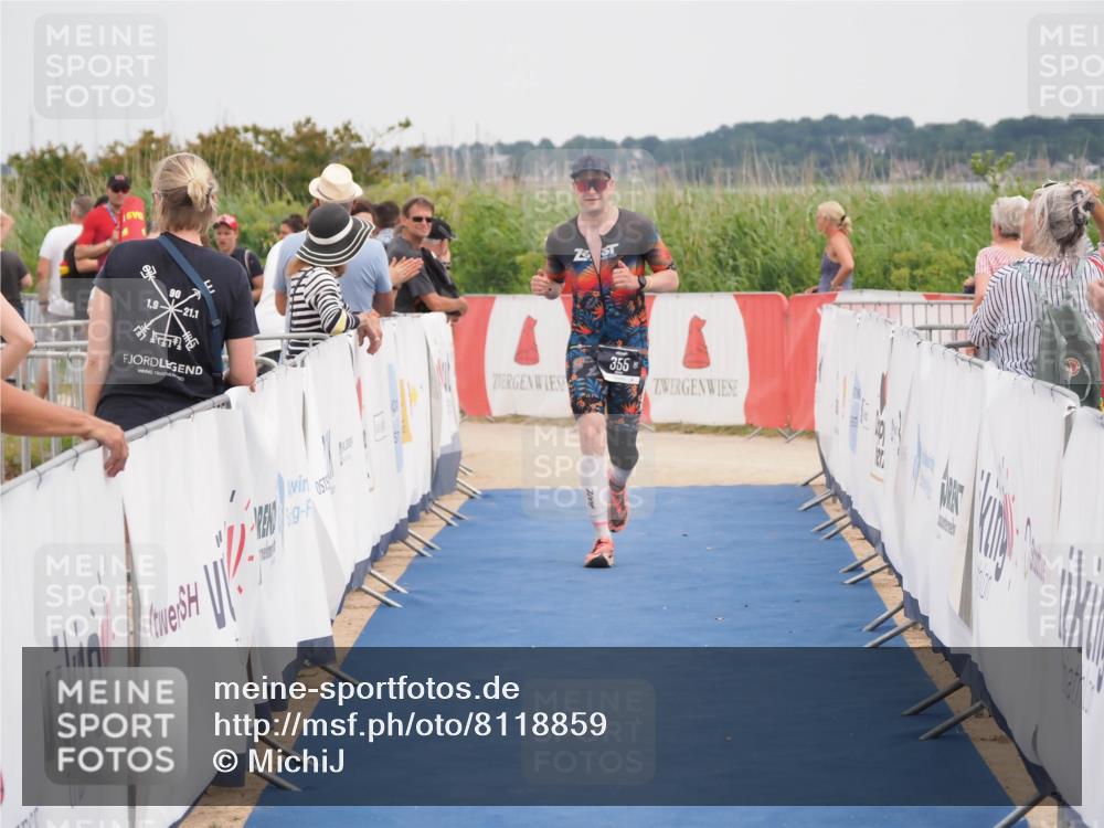 22.06.2025 - Viking Triathlon MichiJ http://msf.ph/oto/8118859 22.06.2025 15:08:33 Ziel 355 meine-sportfotos.de