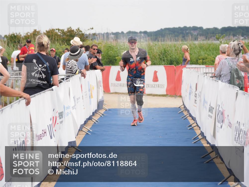 22.06.2025 - Viking Triathlon MichiJ http://msf.ph/oto/8118864 22.06.2025 15:08:33 Ziel 355 meine-sportfotos.de
