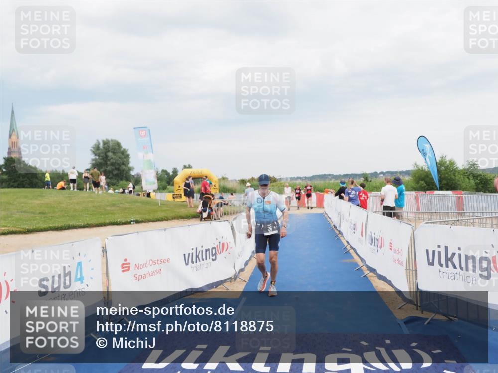 22.06.2025 - Viking Triathlon MichiJ http://msf.ph/oto/8118875 22.06.2025 16:59:20 Ziel 26 meine-sportfotos.de