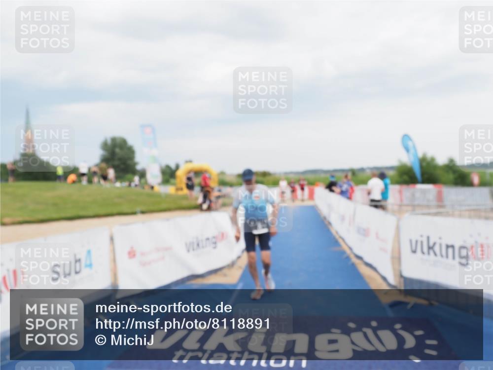 22.06.2025 - Viking Triathlon MichiJ http://msf.ph/oto/8118891 22.06.2025 16:59:20 Ziel 26 meine-sportfotos.de