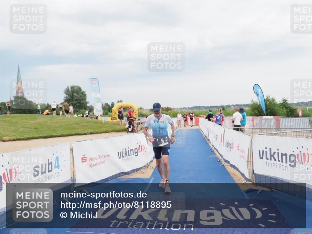 22.06.2025 - Viking Triathlon MichiJ http://msf.ph/oto/8118895 22.06.2025 16:59:20 Ziel 26 meine-sportfotos.de