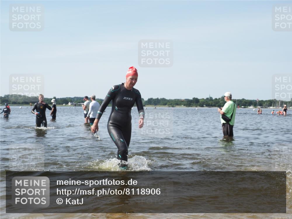 22.06.2025 - Viking Triathlon KatJ http://msf.ph/oto/8118906 22.06.2025 10:46:14 Schwimmen 121, 144, 213, 217, 225, 406, 525, 647 meine-sportfotos.de