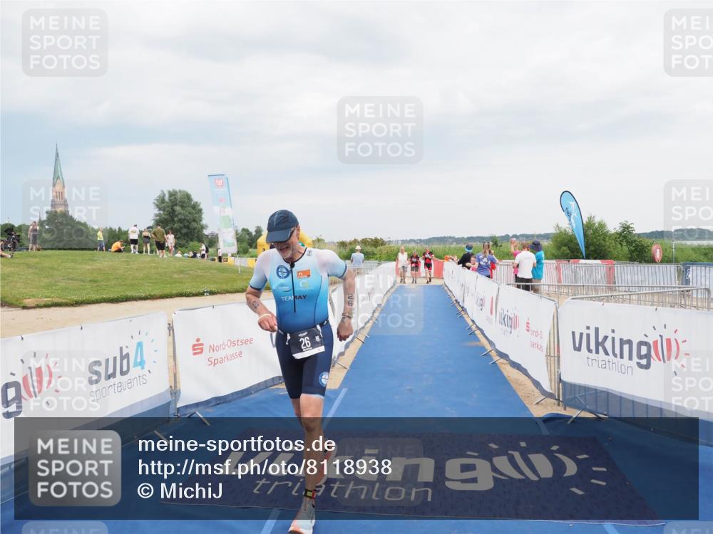 22.06.2025 - Viking Triathlon MichiJ http://msf.ph/oto/8118938 22.06.2025 16:59:21 Ziel 26 meine-sportfotos.de