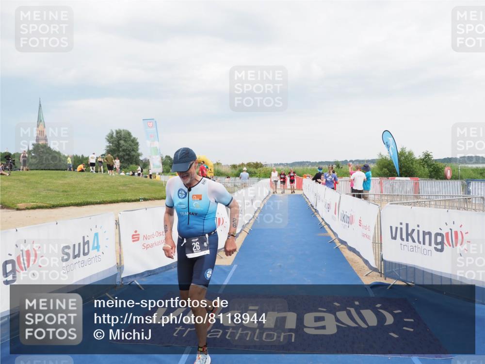 22.06.2025 - Viking Triathlon MichiJ http://msf.ph/oto/8118944 22.06.2025 16:59:21 Ziel 26 meine-sportfotos.de