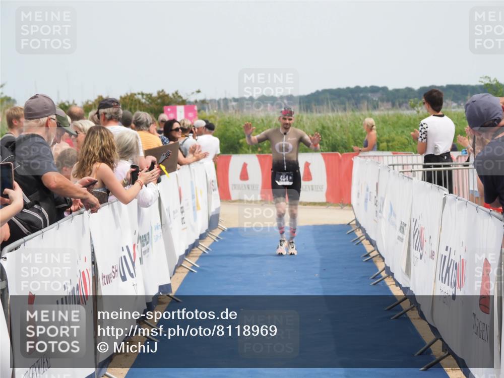 22.06.2025 - Viking Triathlon MichiJ http://msf.ph/oto/8118969 22.06.2025 14:58:32 Ziel 464 meine-sportfotos.de