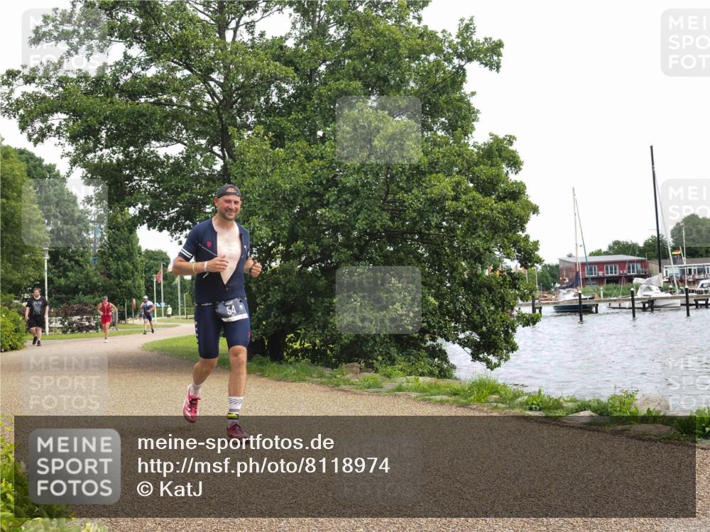 22.06.2025 - Viking Triathlon KatJ http://msf.ph/oto/8118974 22.06.2025 15:12:16 Laufen 54 meine-sportfotos.de