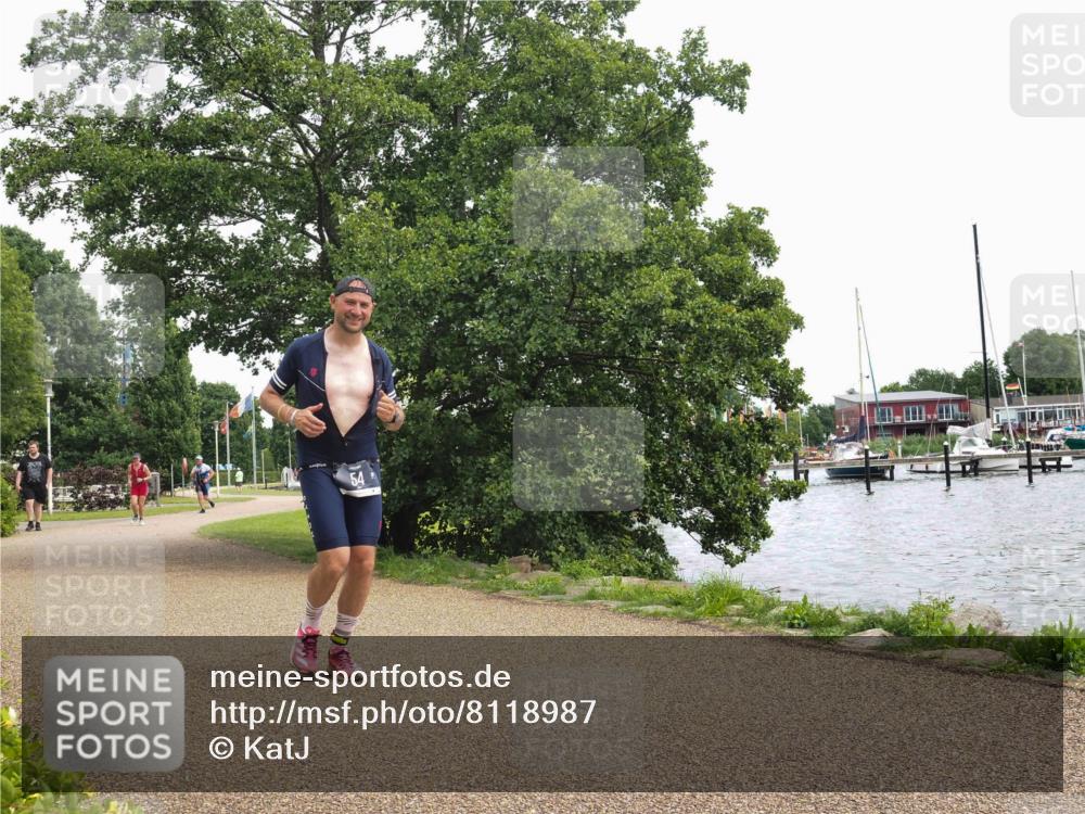 22.06.2025 - Viking Triathlon KatJ http://msf.ph/oto/8118987 22.06.2025 15:12:16 Laufen 54 meine-sportfotos.de
