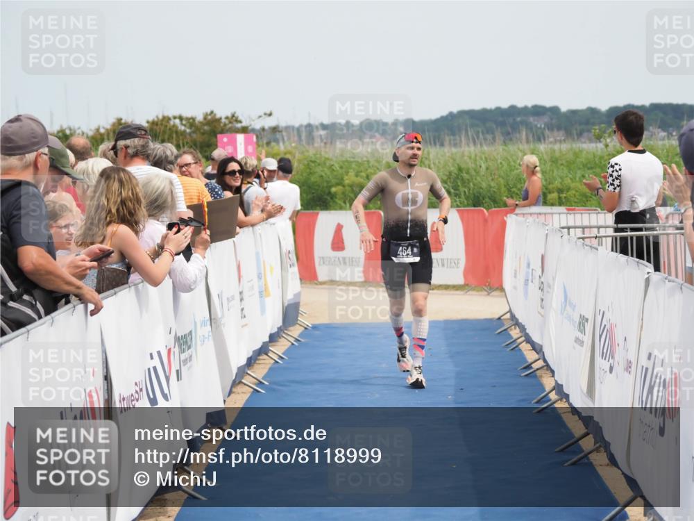 22.06.2025 - Viking Triathlon MichiJ http://msf.ph/oto/8118999 22.06.2025 14:58:33 Ziel 464 meine-sportfotos.de