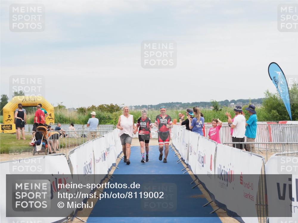 22.06.2025 - Viking Triathlon MichiJ http://msf.ph/oto/8119002 22.06.2025 16:59:26 Ziel 640 meine-sportfotos.de