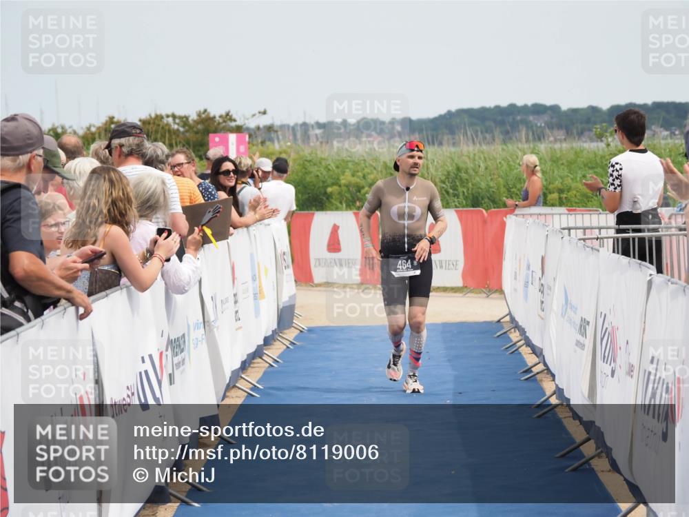 22.06.2025 - Viking Triathlon MichiJ http://msf.ph/oto/8119006 22.06.2025 14:58:33 Ziel 464 meine-sportfotos.de