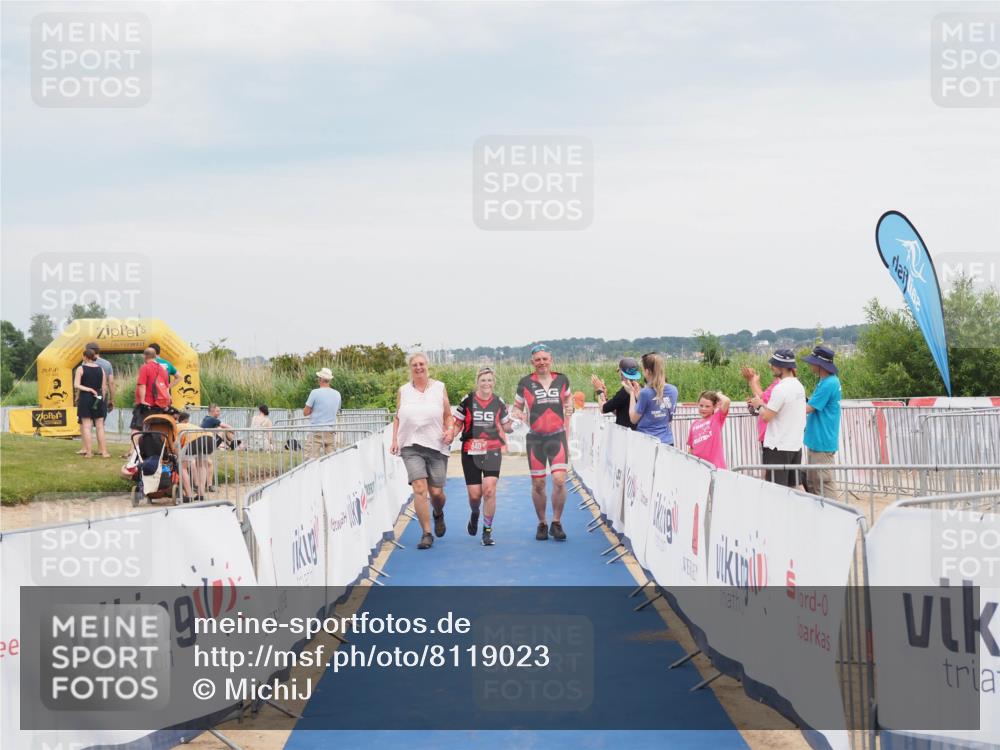 22.06.2025 - Viking Triathlon MichiJ http://msf.ph/oto/8119023 22.06.2025 16:59:27 Ziel 640 meine-sportfotos.de