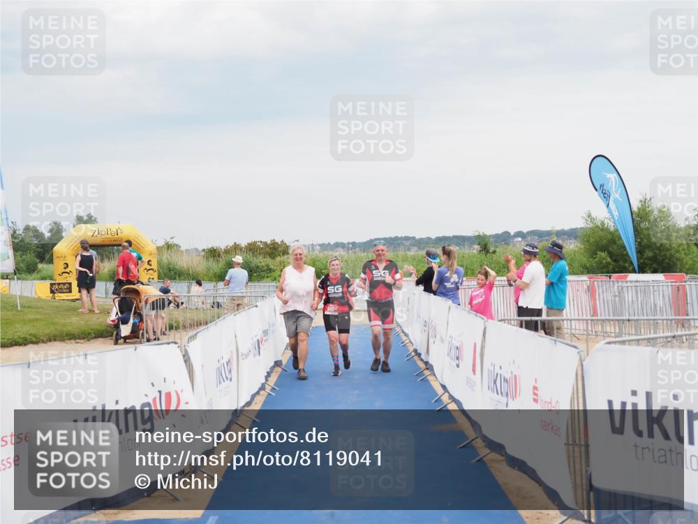 22.06.2025 - Viking Triathlon MichiJ http://msf.ph/oto/8119041 22.06.2025 16:59:27 Ziel 640 meine-sportfotos.de