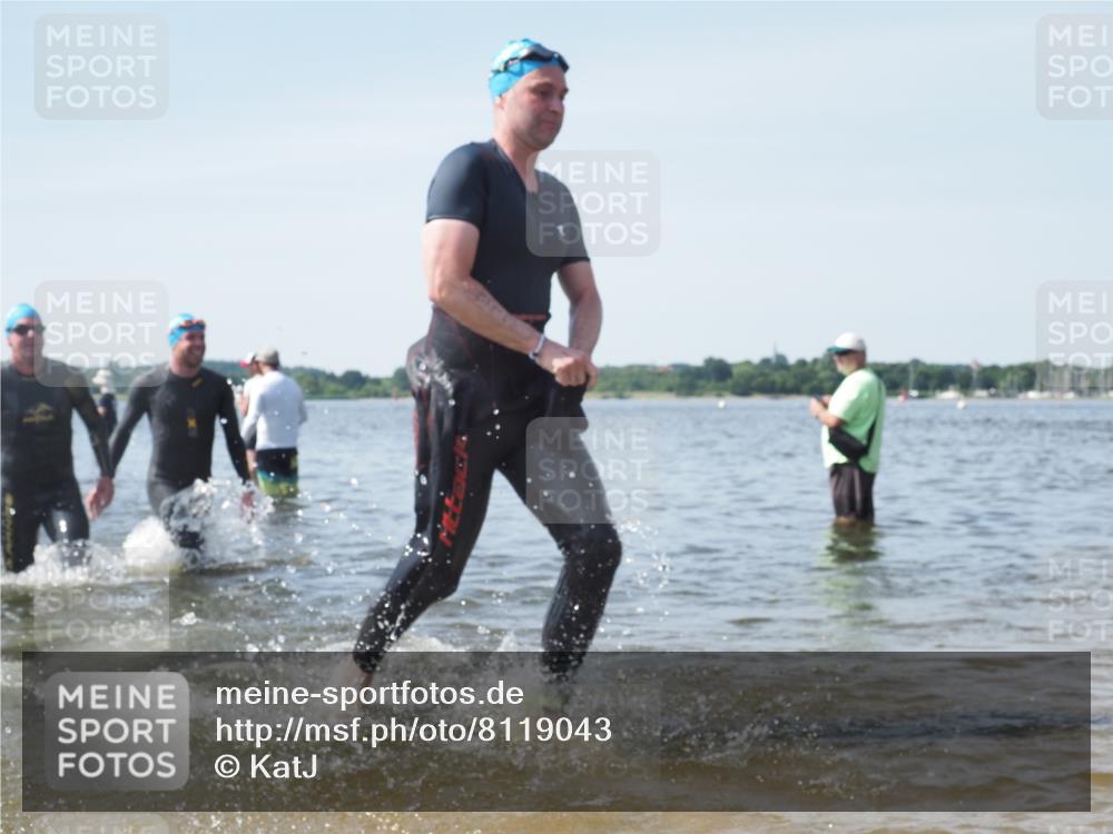22.06.2025 - Viking Triathlon KatJ http://msf.ph/oto/8119043 22.06.2025 10:46:27 Schwimmen 60, 213, 225, 333, 406, 479 meine-sportfotos.de