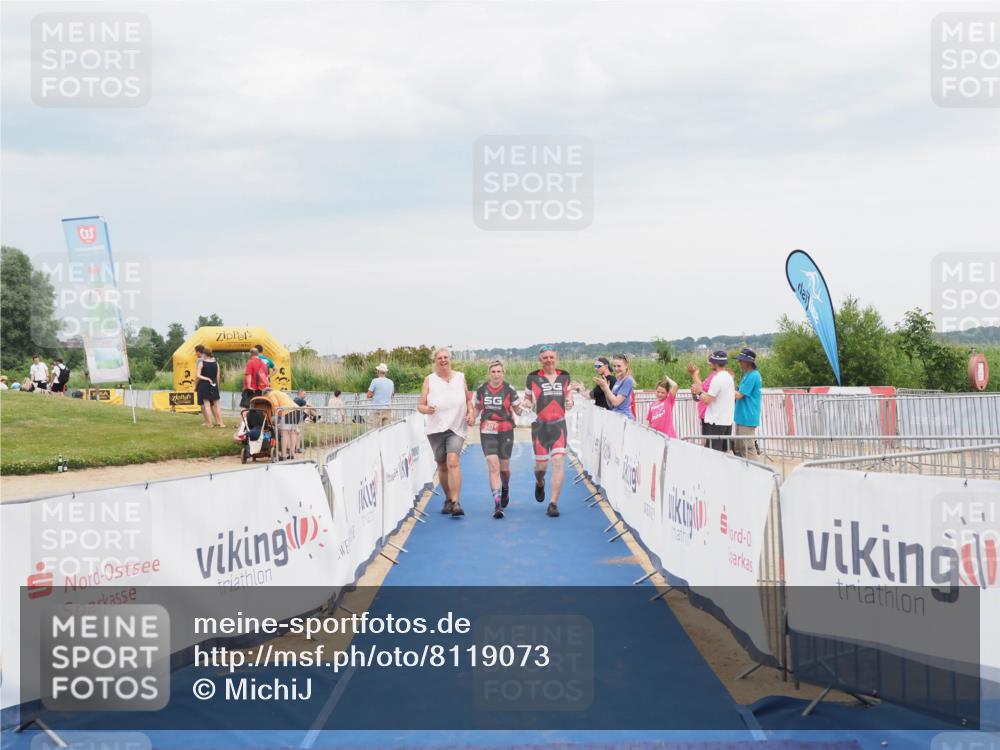22.06.2025 - Viking Triathlon MichiJ http://msf.ph/oto/8119073 22.06.2025 16:59:28 Ziel 640 meine-sportfotos.de