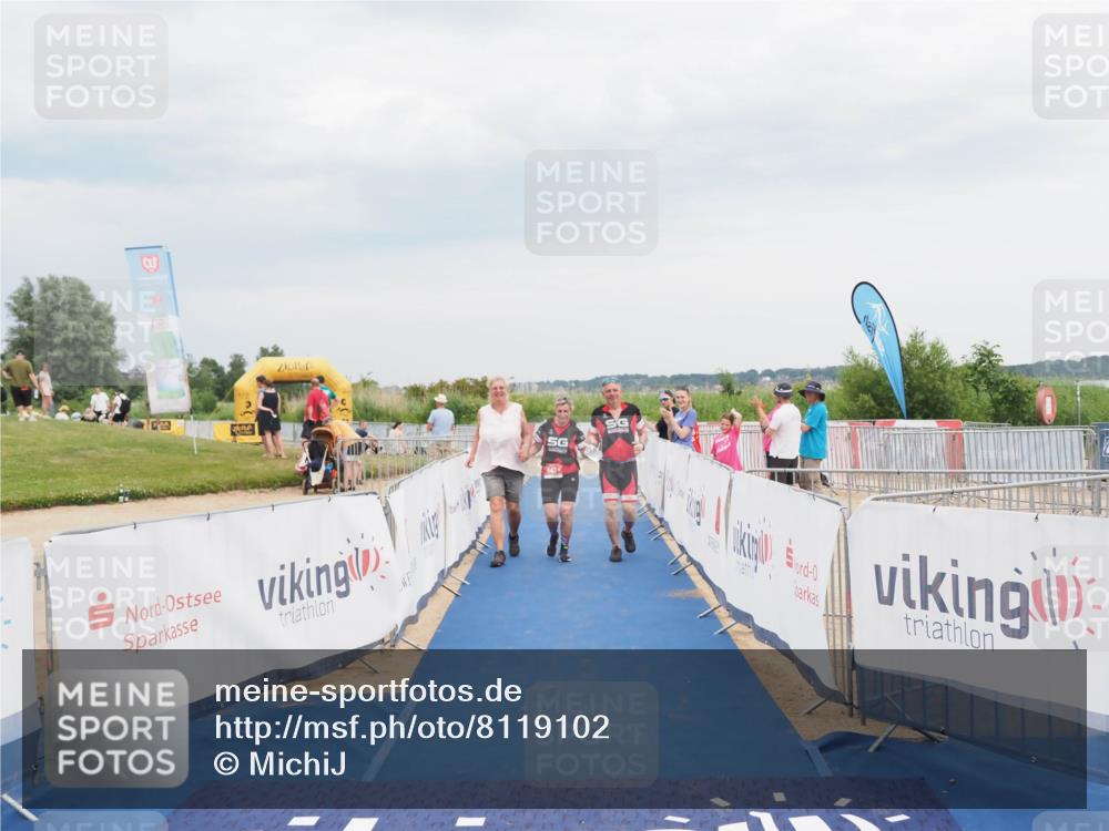 22.06.2025 - Viking Triathlon MichiJ http://msf.ph/oto/8119102 22.06.2025 16:59:28 Ziel 640 meine-sportfotos.de