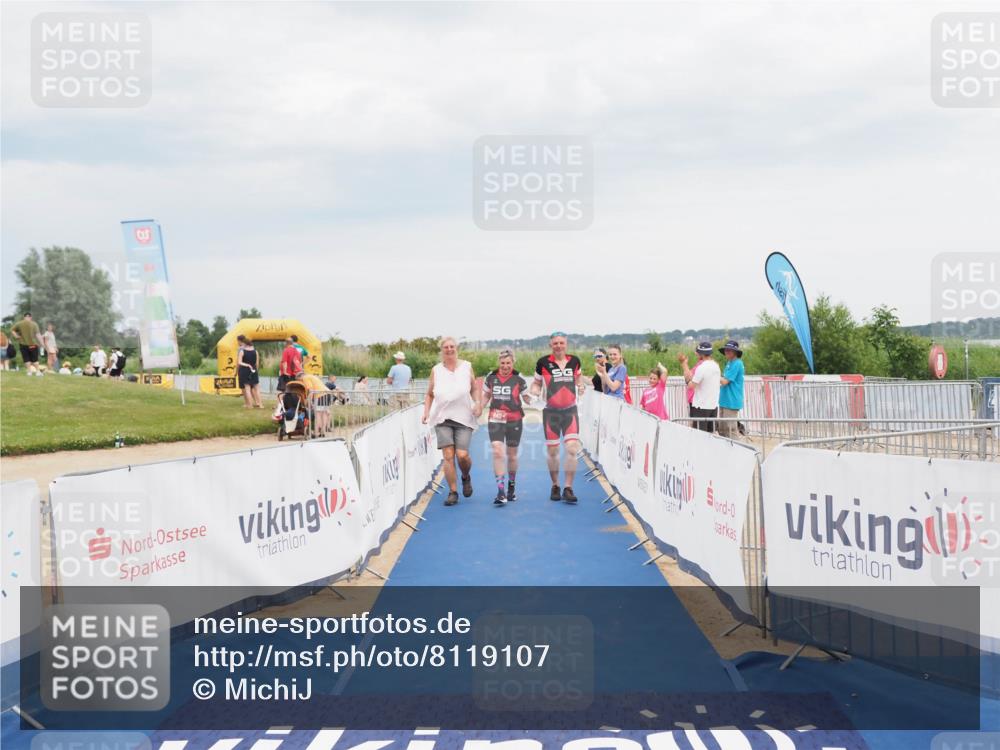22.06.2025 - Viking Triathlon MichiJ http://msf.ph/oto/8119107 22.06.2025 16:59:28 Ziel 640 meine-sportfotos.de