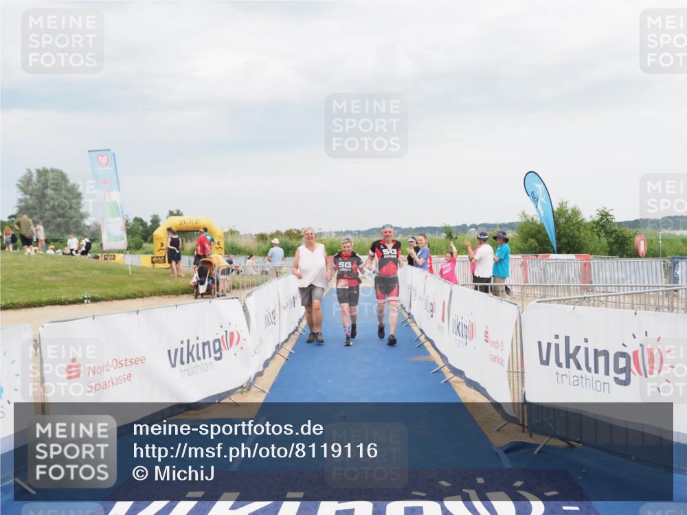 22.06.2025 - Viking Triathlon MichiJ http://msf.ph/oto/8119116 22.06.2025 16:59:28 Ziel 640 meine-sportfotos.de